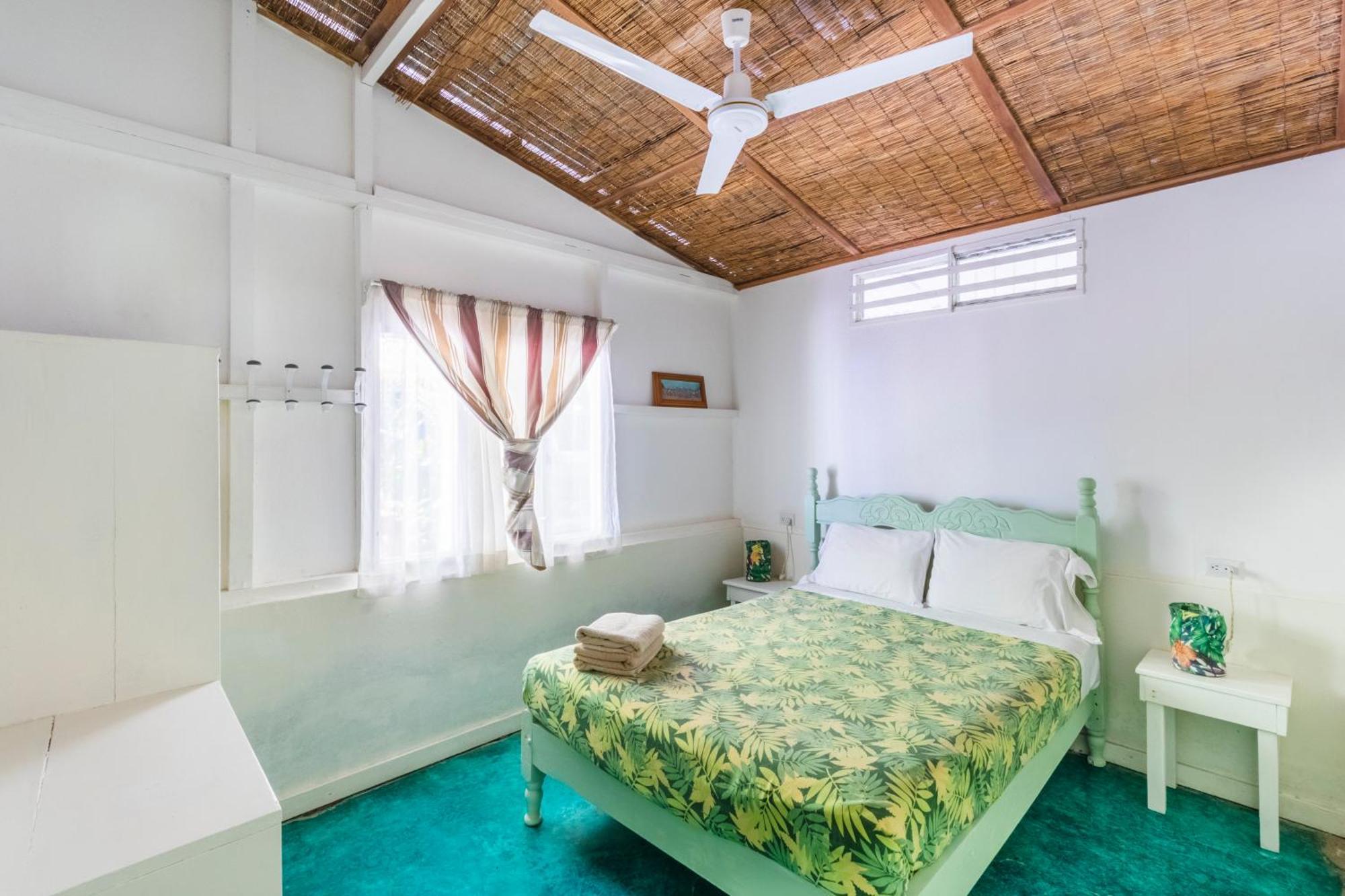 Bajo El Arbol B&B Playa Santa Teresa  エクステリア 写真